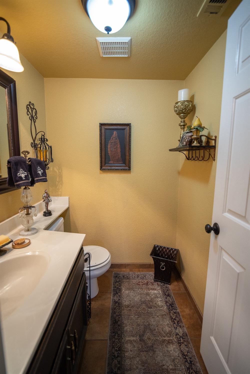 Detail Gallery Image 30 of 62 For 1728 Calle Campana, Roseville,  CA 95747 - 4 Beds | 2/1 Baths