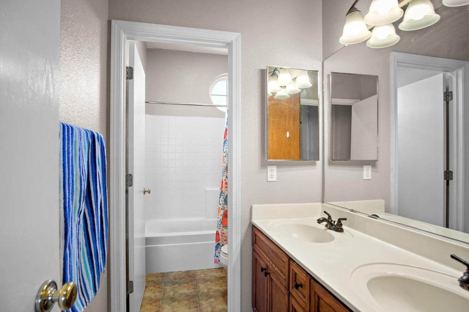 Detail Gallery Image 22 of 35 For 328 Plumcrest Ct, Oakdale,  CA 95361 - 4 Beds | 2/1 Baths