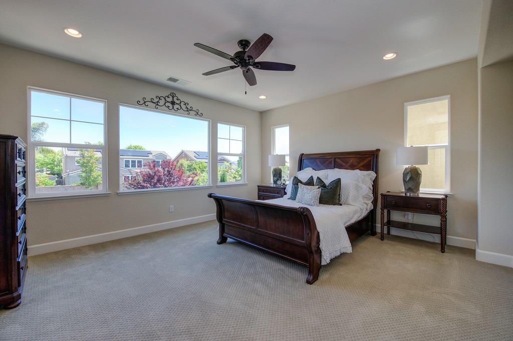 Detail Gallery Image 32 of 62 For 814 Calico Dr, Rocklin,  CA 95765 - 4 Beds | 3/1 Baths