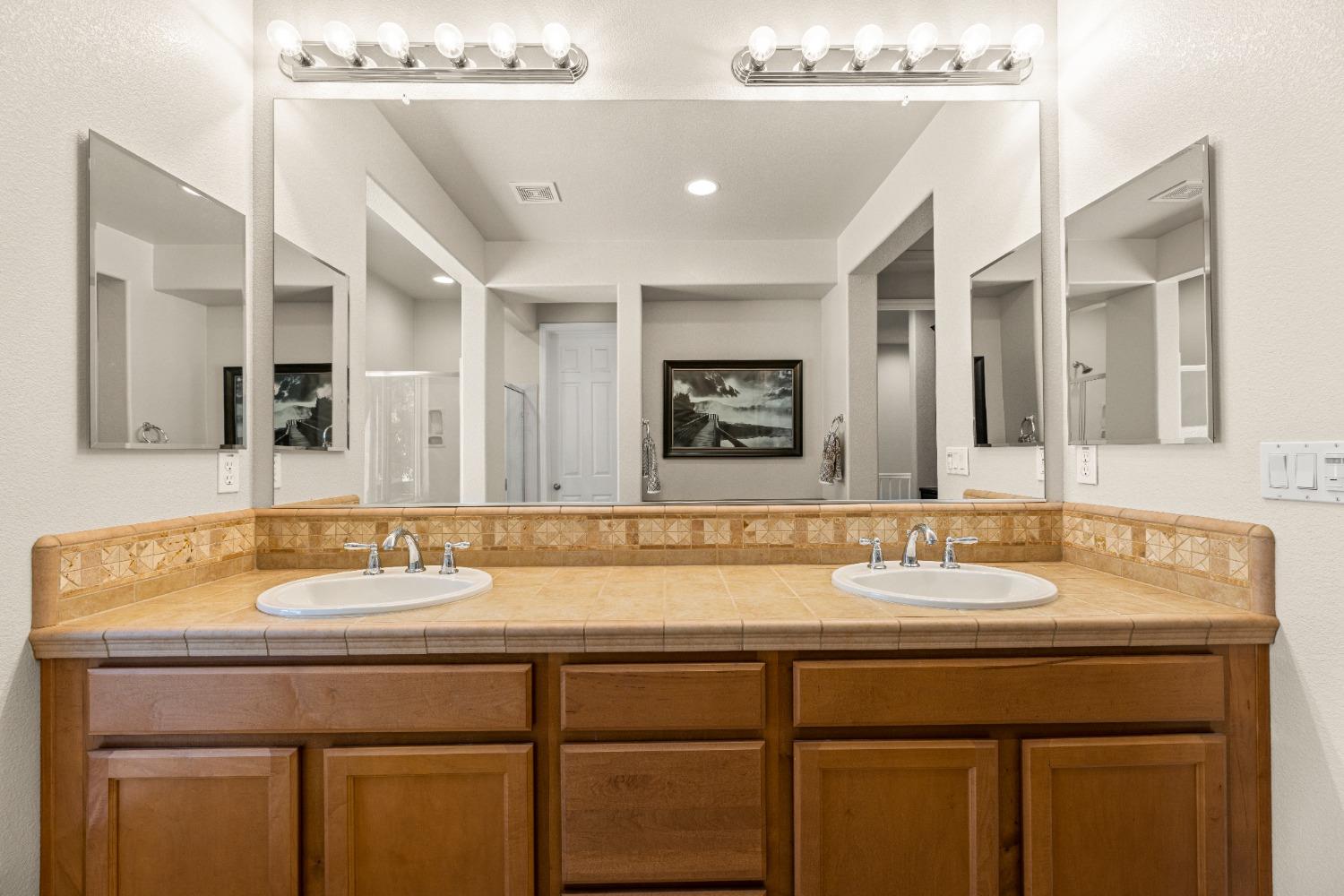 Detail Gallery Image 22 of 46 For 900 Campfire Cir, Rocklin,  CA 95765 - 4 Beds | 3/1 Baths