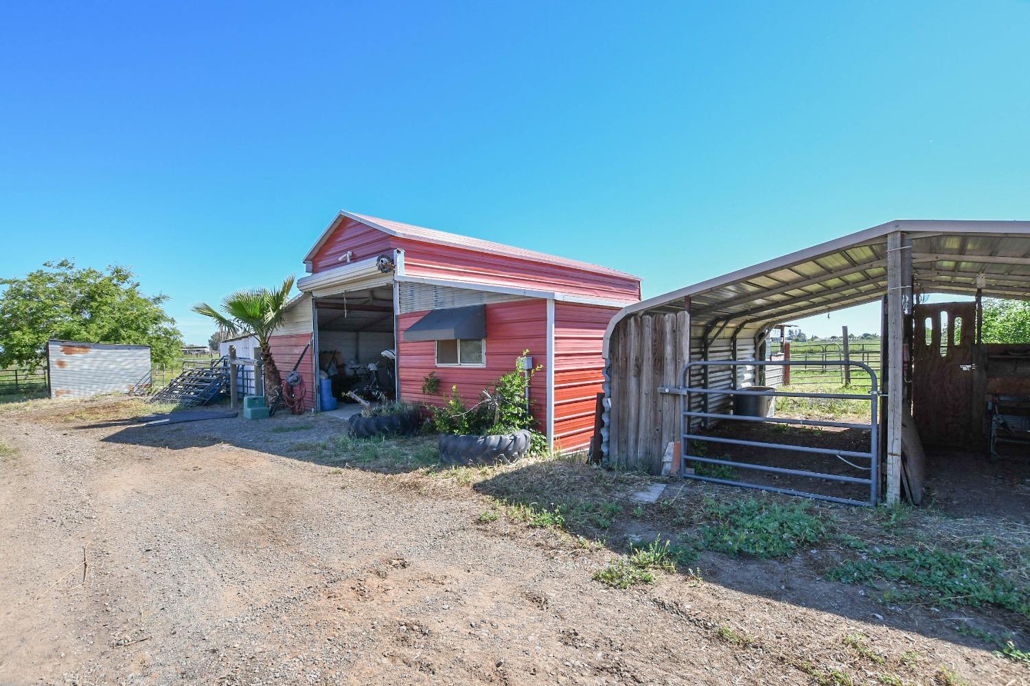 Detail Gallery Image 95 of 99 For 33622 County Road 24, Woodland,  CA 95695 - 3 Beds | 3 Baths