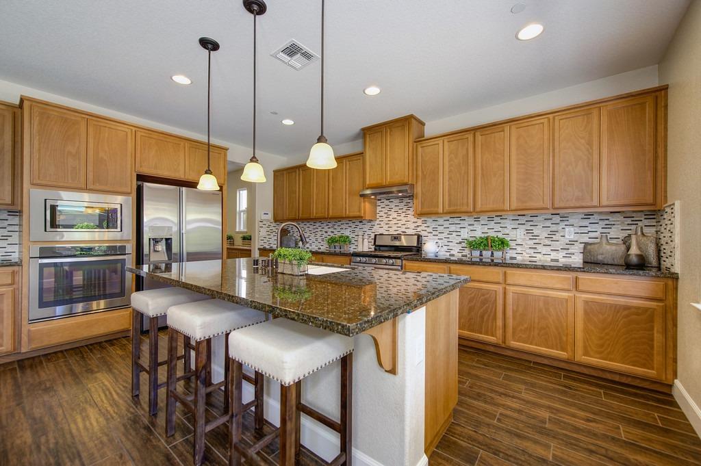 Detail Gallery Image 22 of 62 For 814 Calico Dr, Rocklin,  CA 95765 - 4 Beds | 3/1 Baths