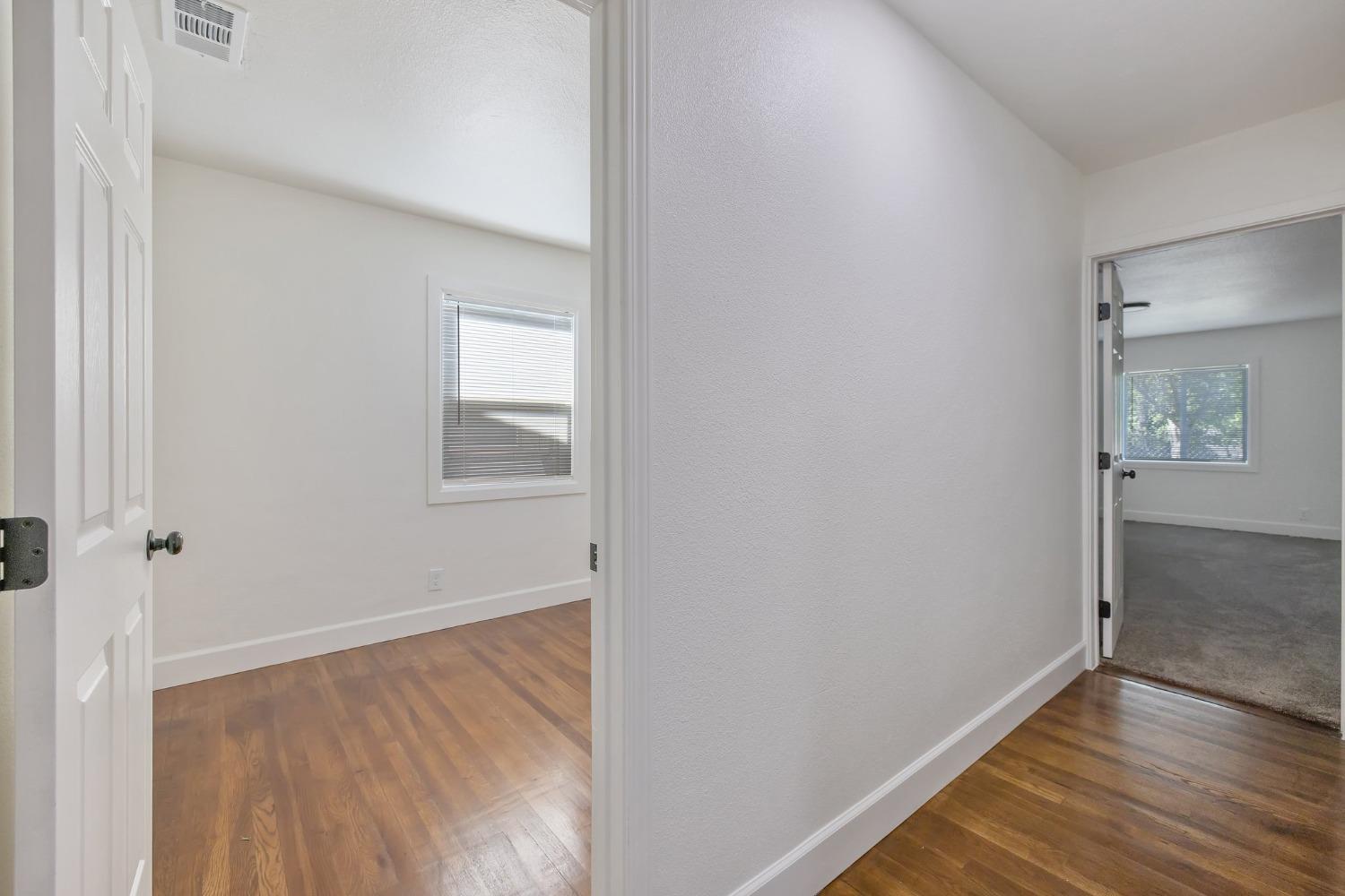 Detail Gallery Image 21 of 43 For 37 E Eden Ave, Fresno,  CA 93706 - 3 Beds | 1 Baths
