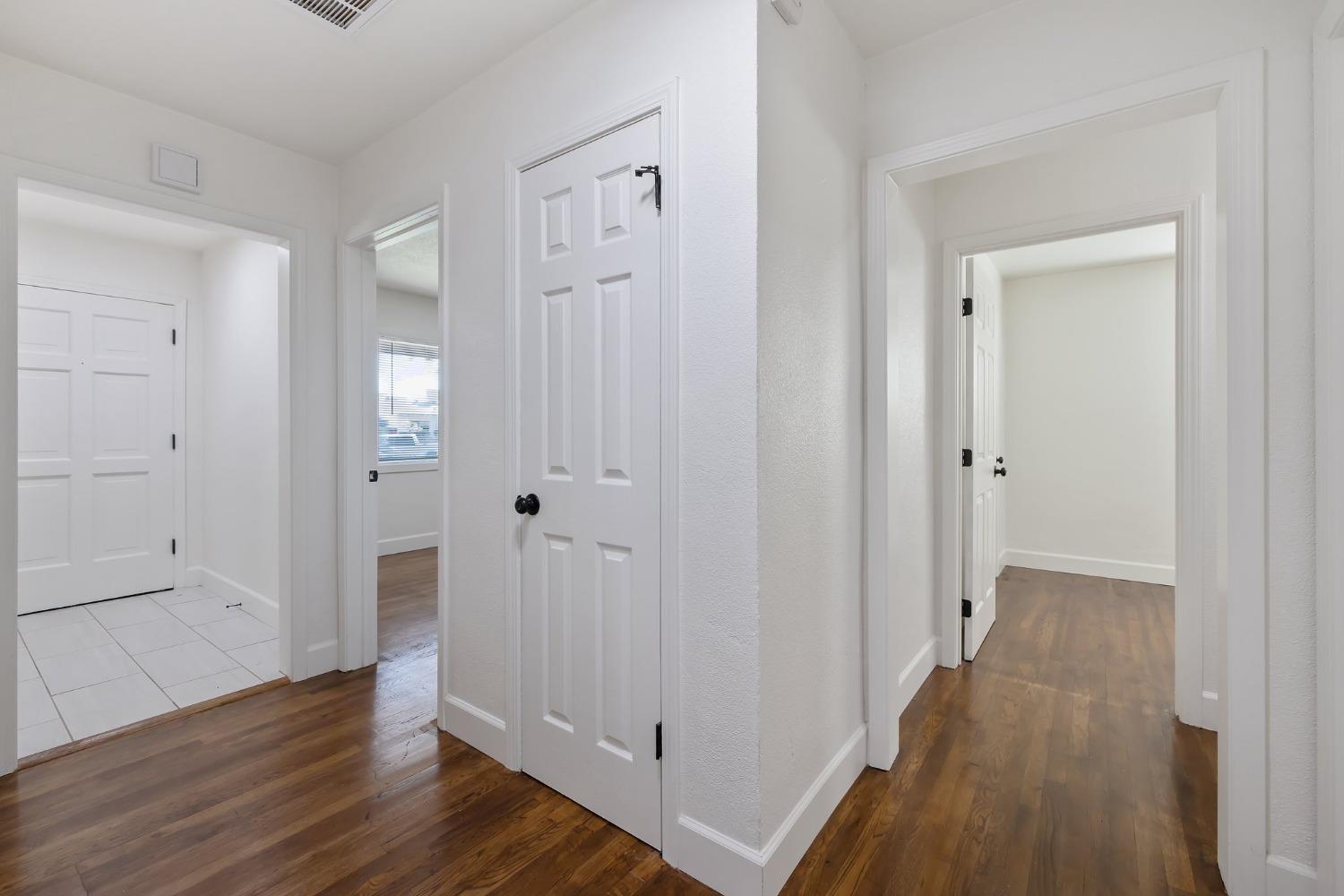 Detail Gallery Image 29 of 43 For 37 E Eden Ave, Fresno,  CA 93706 - 3 Beds | 1 Baths