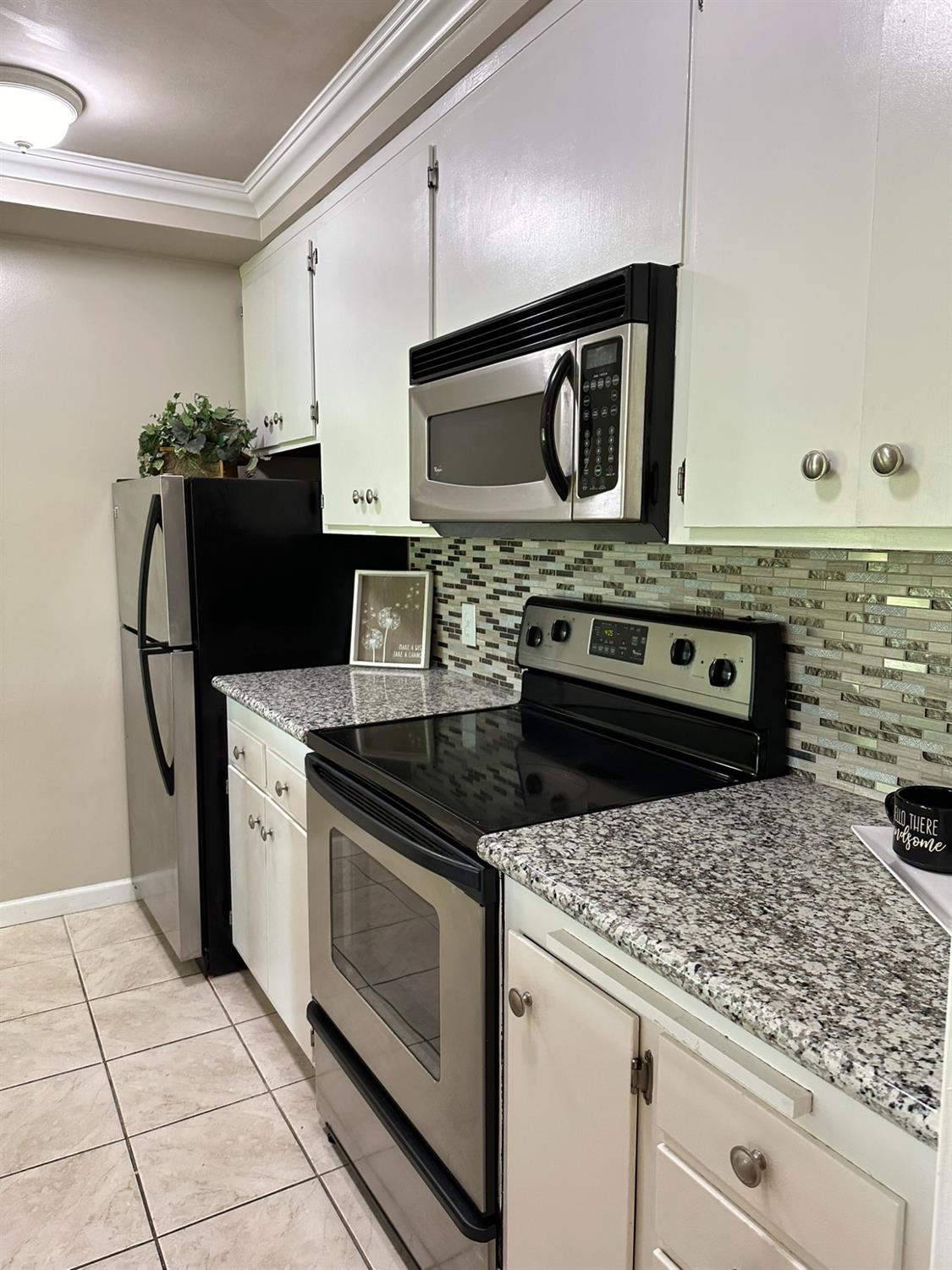 Detail Gallery Image 10 of 27 For 7435 Fairway Two Ave #21,  Fair Oaks,  CA 95628 - 2 Beds | 2 Baths