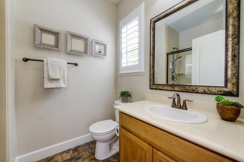 Detail Gallery Image 27 of 62 For 814 Calico Dr, Rocklin,  CA 95765 - 4 Beds | 3/1 Baths