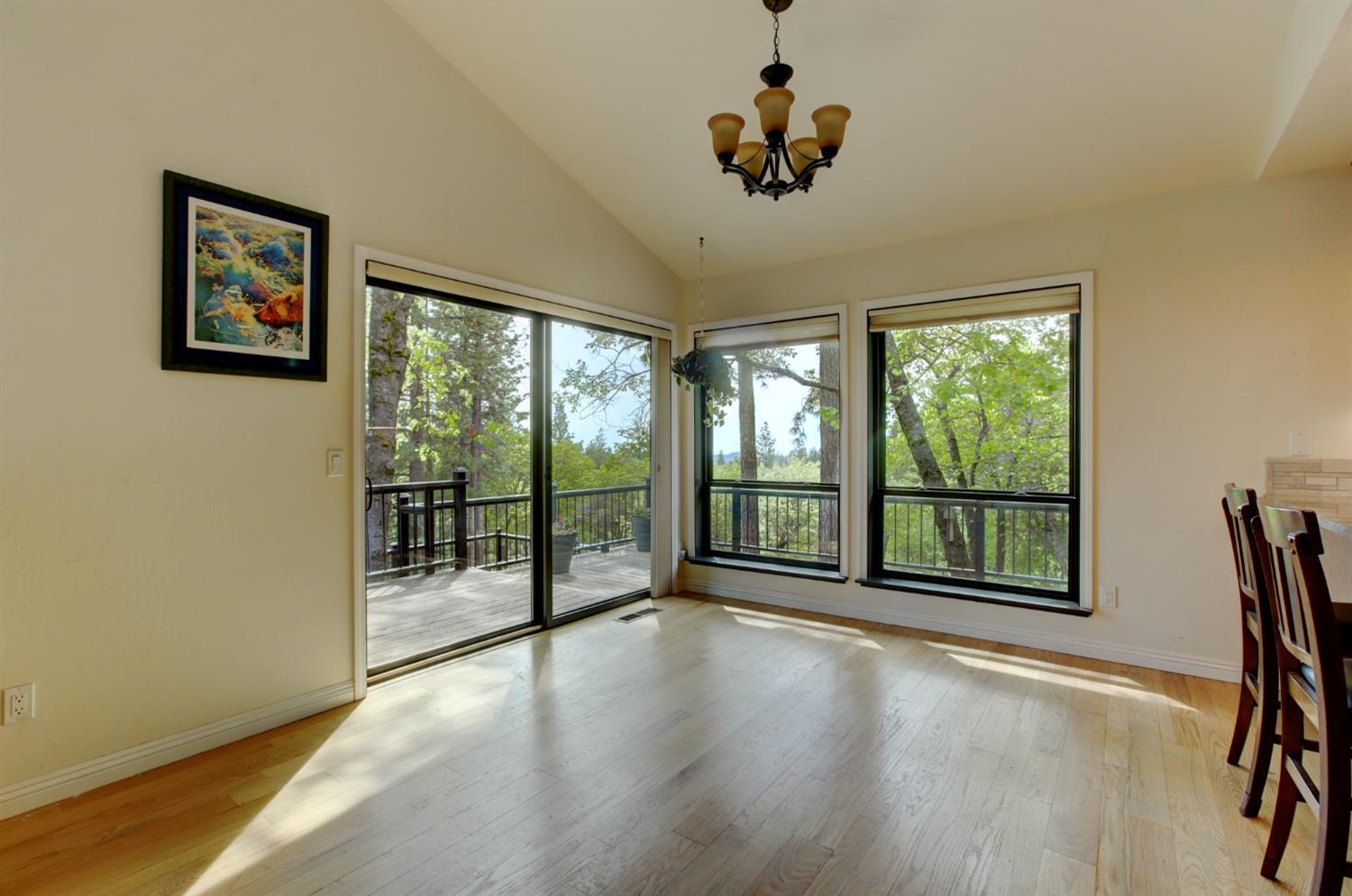 Detail Gallery Image 13 of 98 For 14158 Gochine Dr, Nevada City,  CA 95959 - 3 Beds | 2/1 Baths
