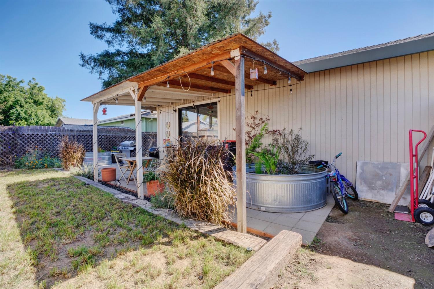 Detail Gallery Image 26 of 28 For 785 Main St, Yuba City,  CA 95991 - 3 Beds | 2 Baths