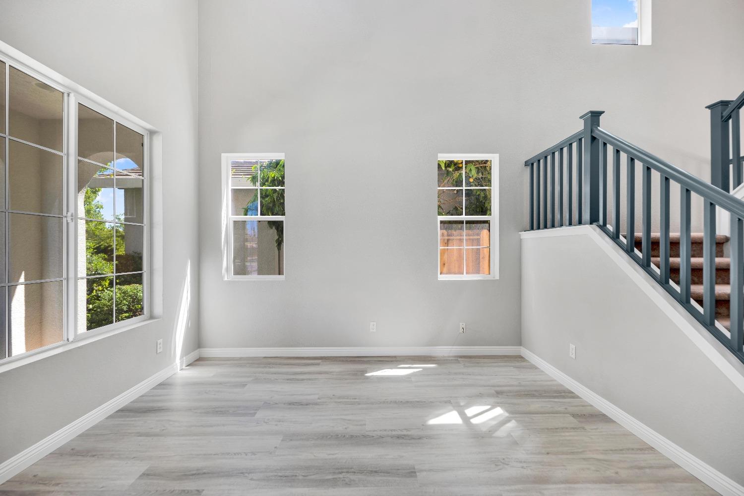 Detail Gallery Image 12 of 63 For 2827 Muskrat Way, Sacramento,  CA 95834 - 4 Beds | 2/1 Baths
