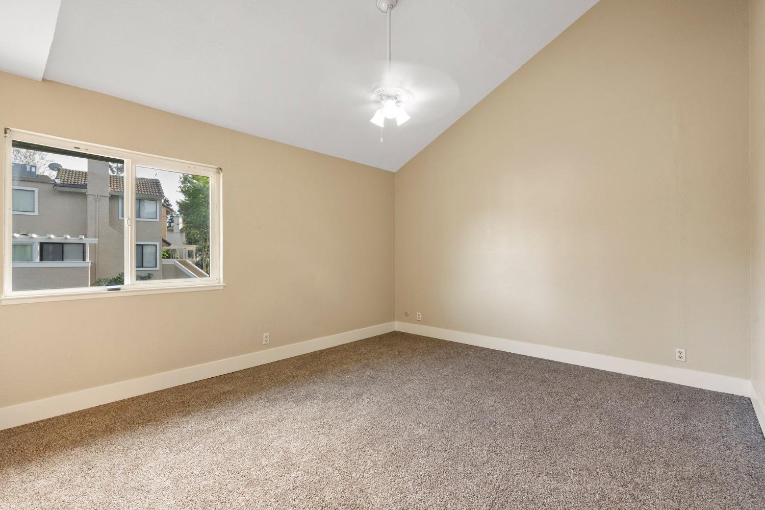 Detail Gallery Image 12 of 23 For 2333 Pro Am Ct, Sacramento,  CA 95833 - 3 Beds | 2/1 Baths