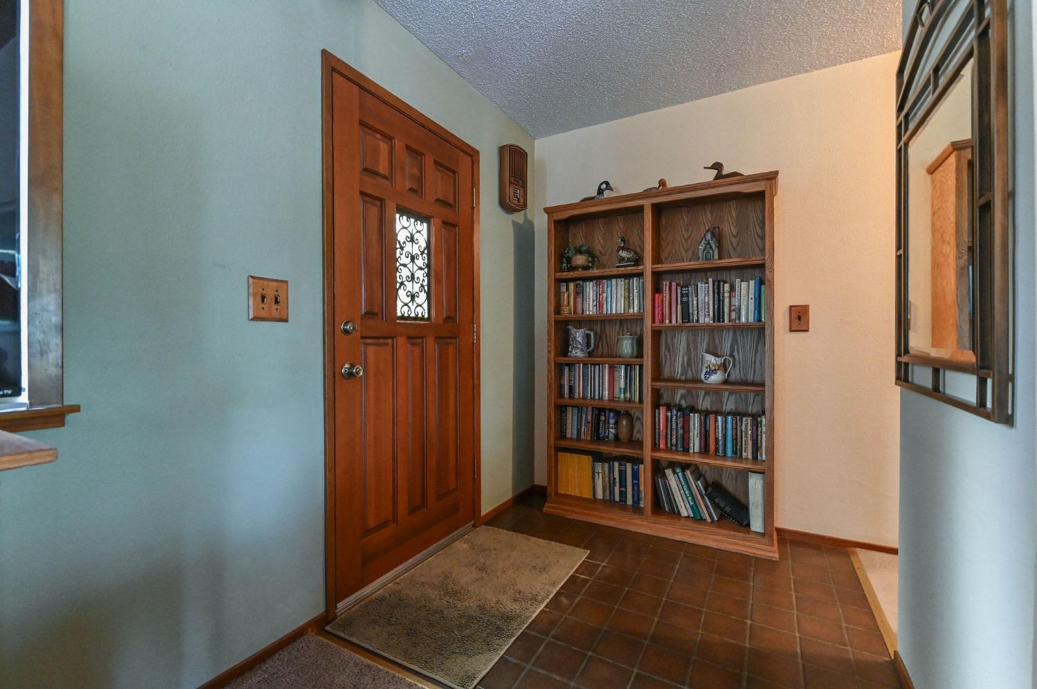 Detail Gallery Image 12 of 61 For 25685 Ashland View Ct, Pioneer,  CA 95666 - 3 Beds | 2 Baths