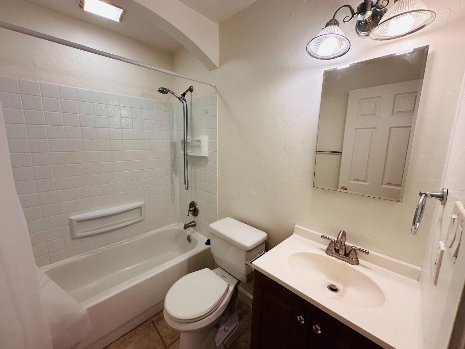 Detail Gallery Image 14 of 23 For 6220 Longford Dr #1,  Citrus Heights,  CA 95621 - 2 Beds | 1 Baths