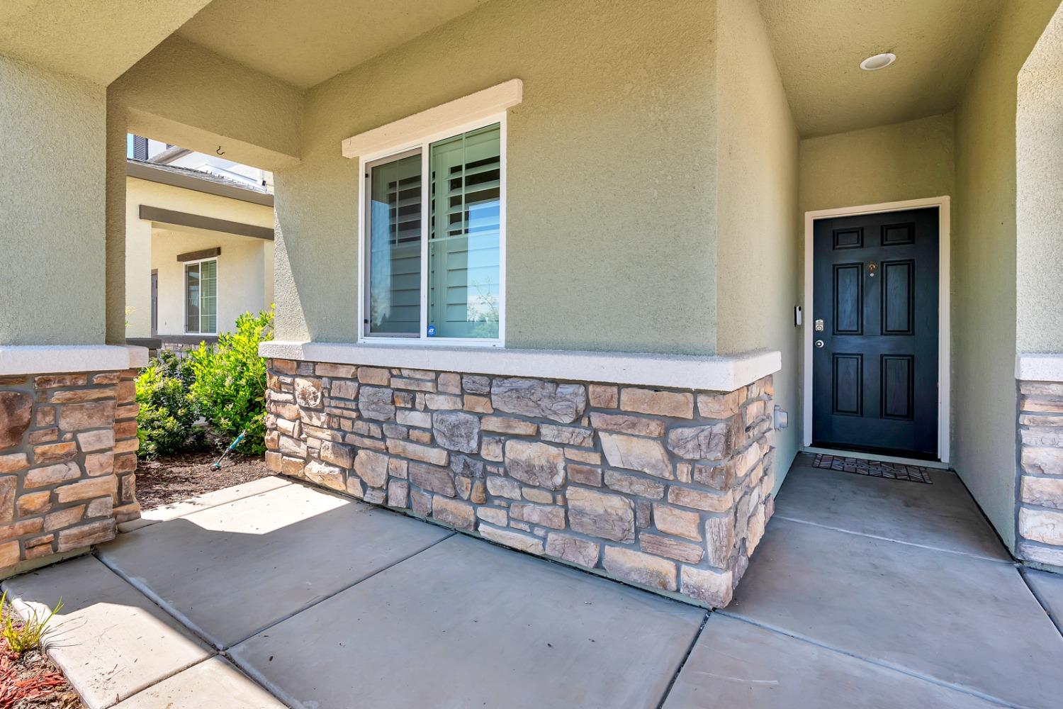 Detail Gallery Image 6 of 42 For 4209 Candle Ct, Merced,  CA 95348 - 5 Beds | 2/1 Baths