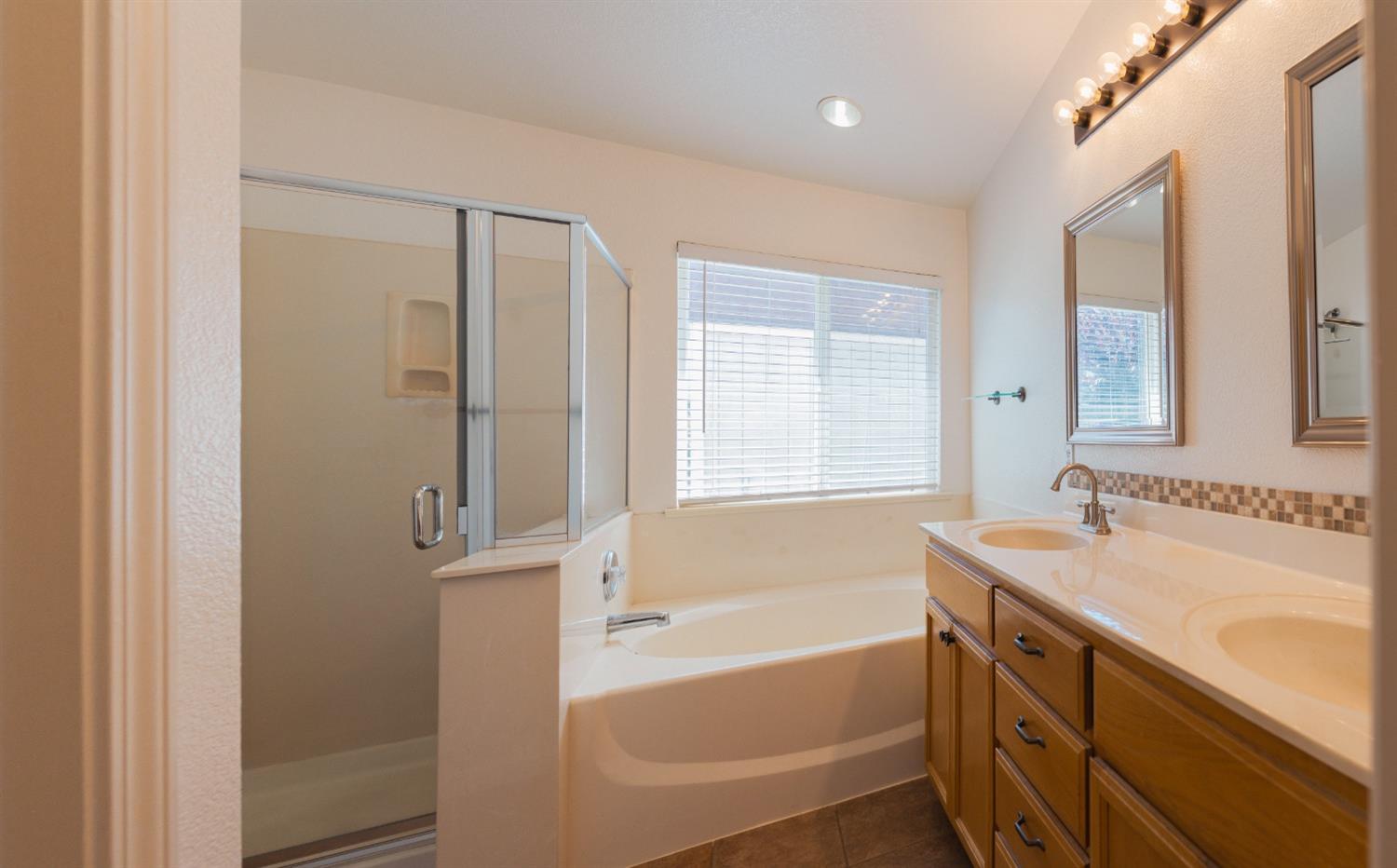 Detail Gallery Image 16 of 30 For 2092 Betsy Ross Ct, Atwater,  CA 95301 - 4 Beds | 2 Baths