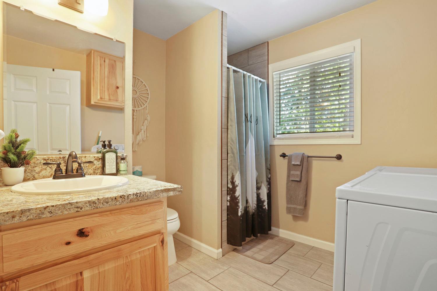 Detail Gallery Image 38 of 50 For 12089 Breckenridge Rd, Groveland,  CA 95321 - 2 Beds | 2 Baths
