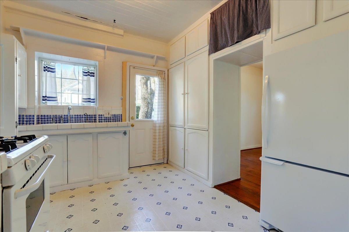 Detail Gallery Image 16 of 66 For 311 Monroe St, Nevada City,  CA 95959 - 3 Beds | 1/1 Baths