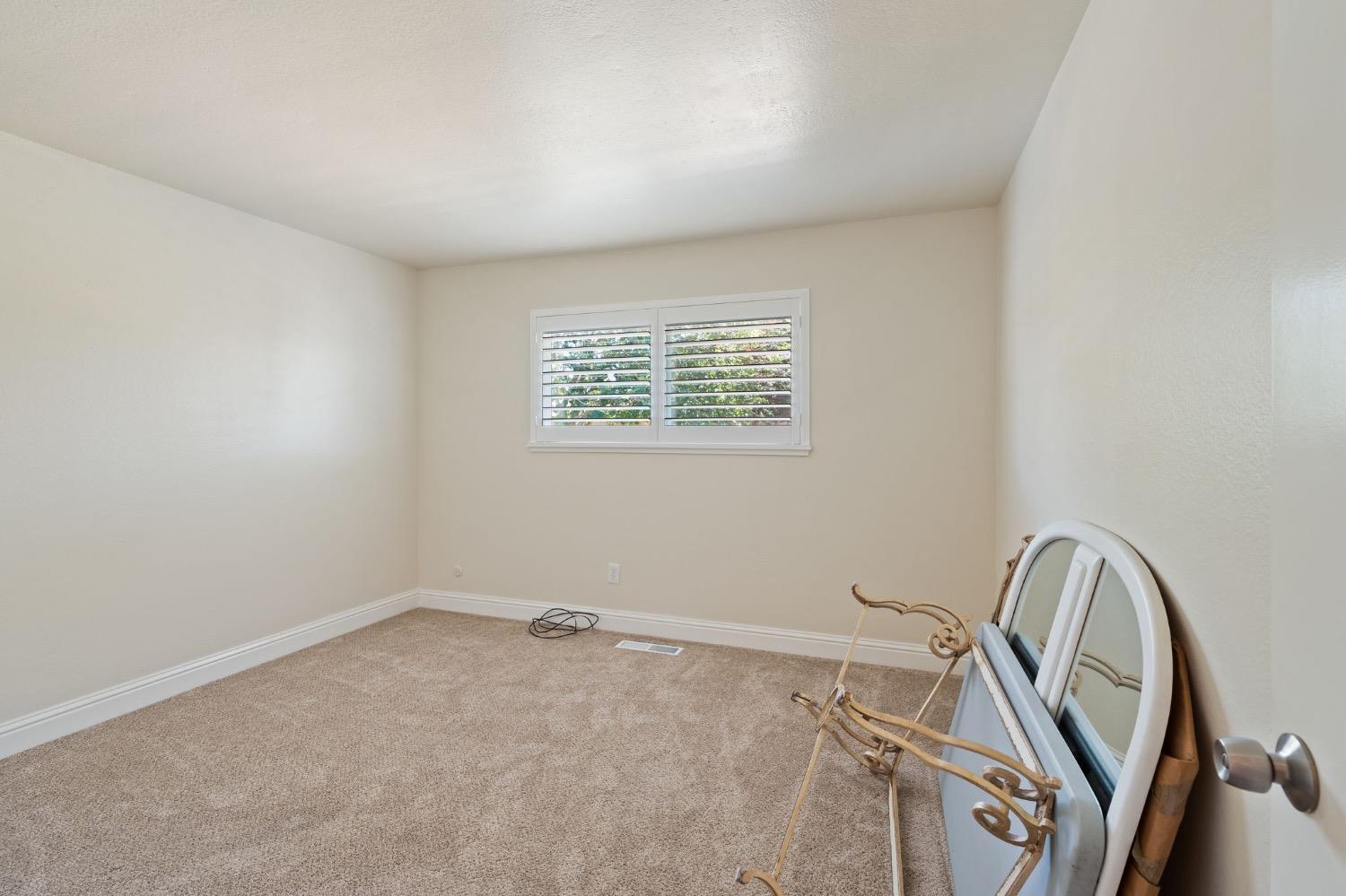 Detail Gallery Image 30 of 59 For 1805 Donner Ct, Woodland,  CA 95695 - 4 Beds | 2 Baths