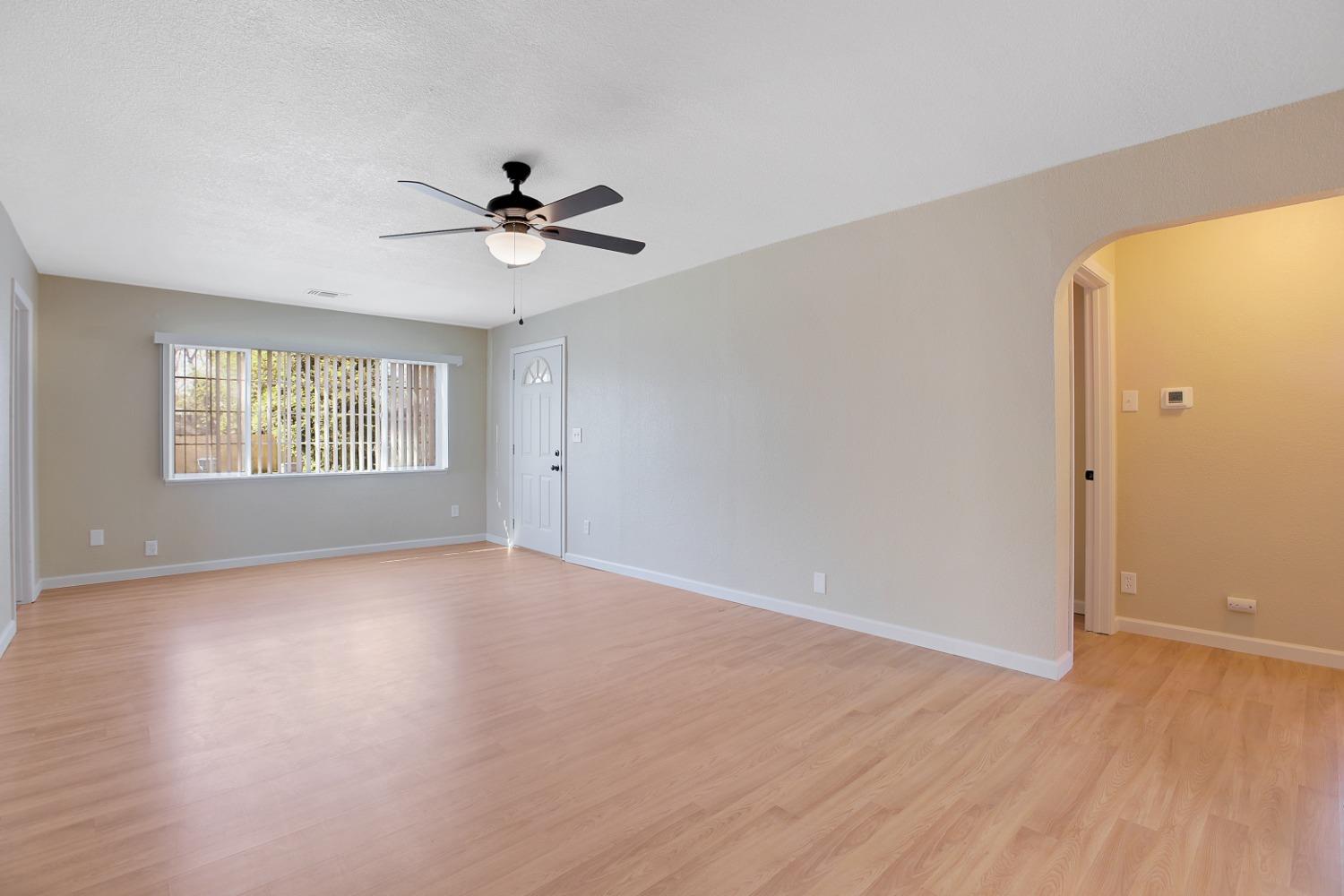 Detail Gallery Image 9 of 23 For 2923 Fir St, Live Oak,  CA 95953 - 3 Beds | 1 Baths