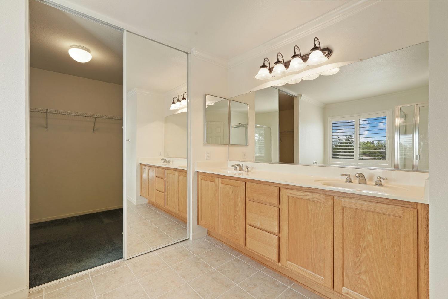 Detail Gallery Image 27 of 55 For 5505 Brook Falls Ct, Stockton,  CA 95219 - 4 Beds | 2/1 Baths