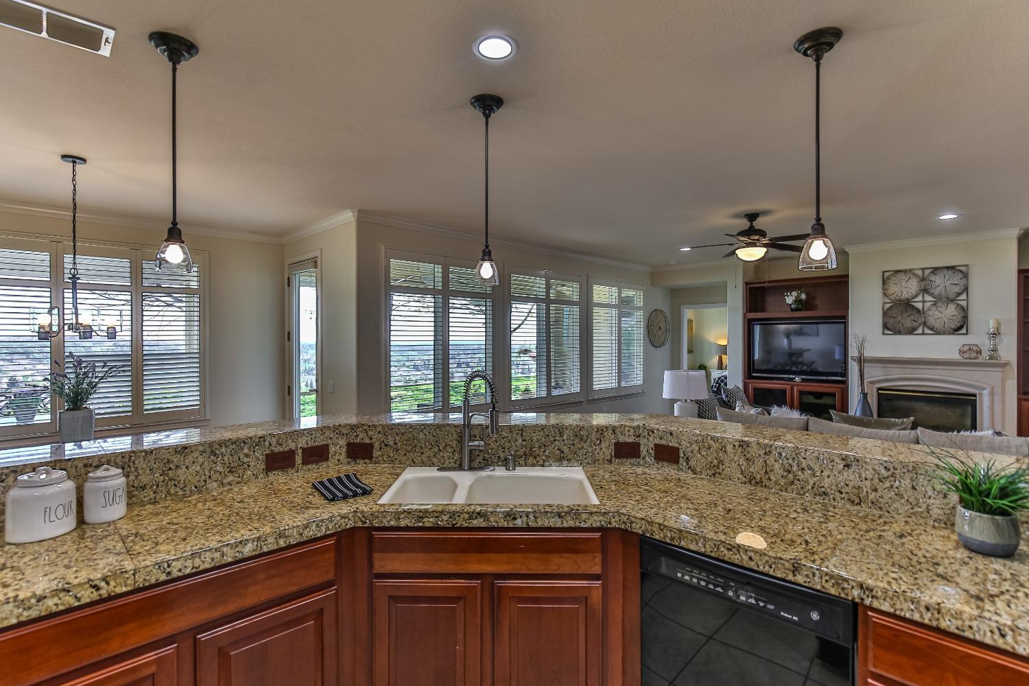 Detail Gallery Image 42 of 72 For 2301 Longspur Loop, Lincoln,  CA 95648 - 2 Beds | 2 Baths