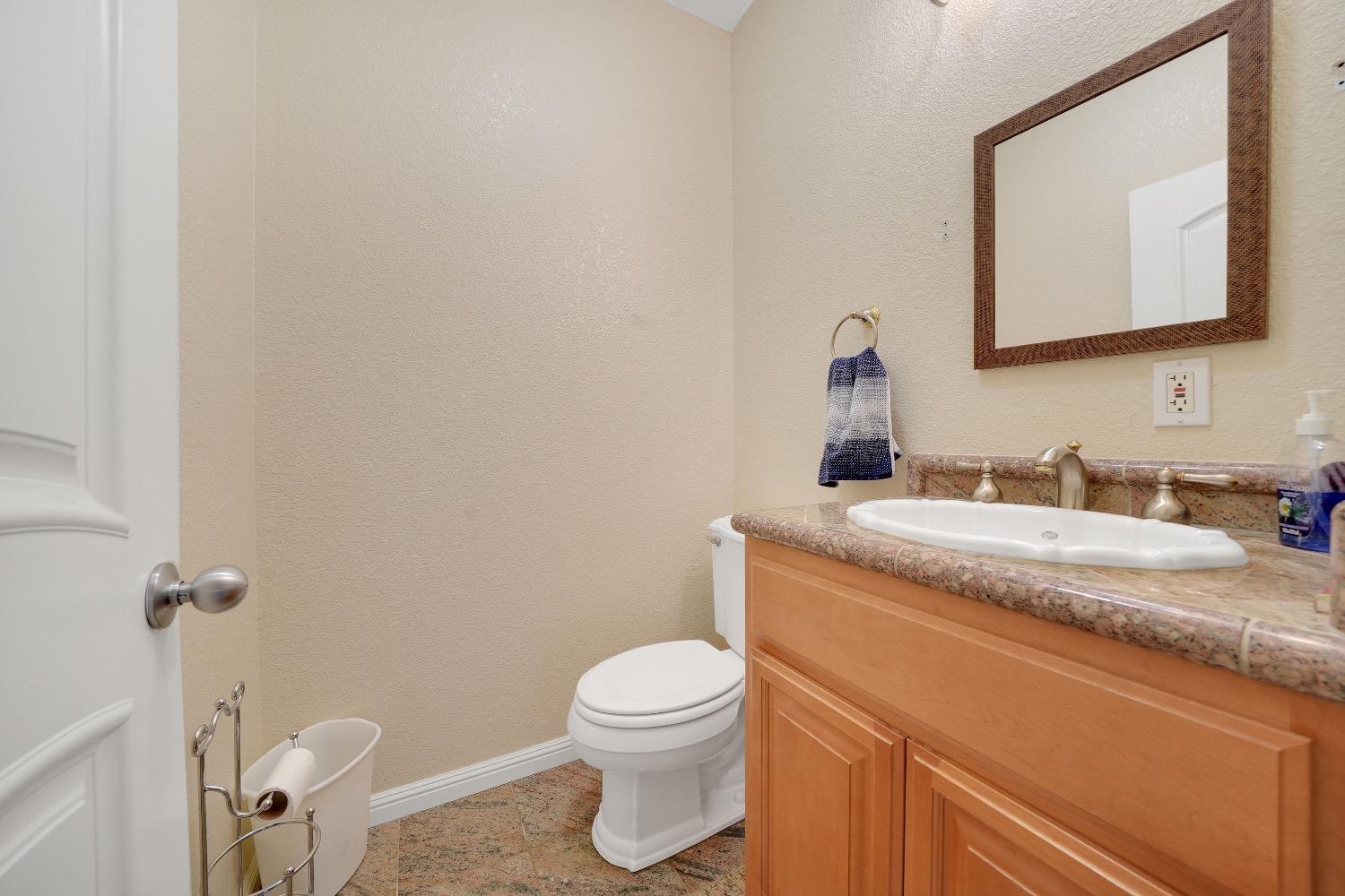 Detail Gallery Image 12 of 77 For 4916 Kiva Dr, Copperopolis,  CA 95228 - 4 Beds | 3/2 Baths