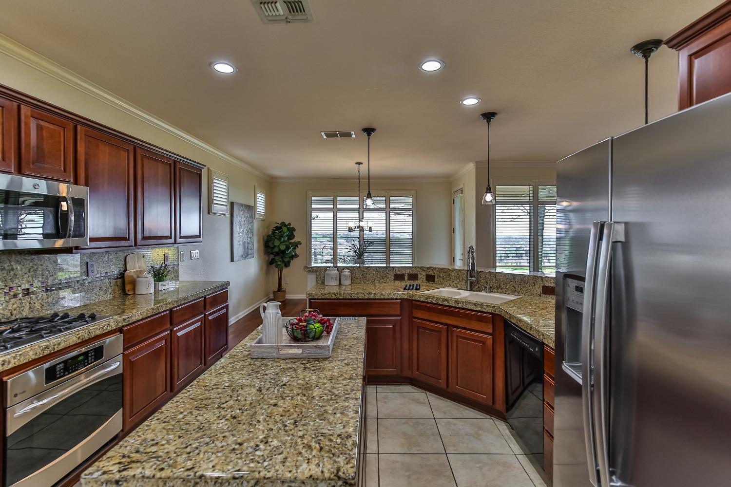 Detail Gallery Image 40 of 72 For 2301 Longspur Loop, Lincoln,  CA 95648 - 2 Beds | 2 Baths