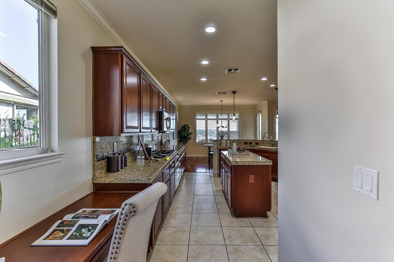 Detail Gallery Image 47 of 72 For 2301 Longspur Loop, Lincoln,  CA 95648 - 2 Beds | 2 Baths