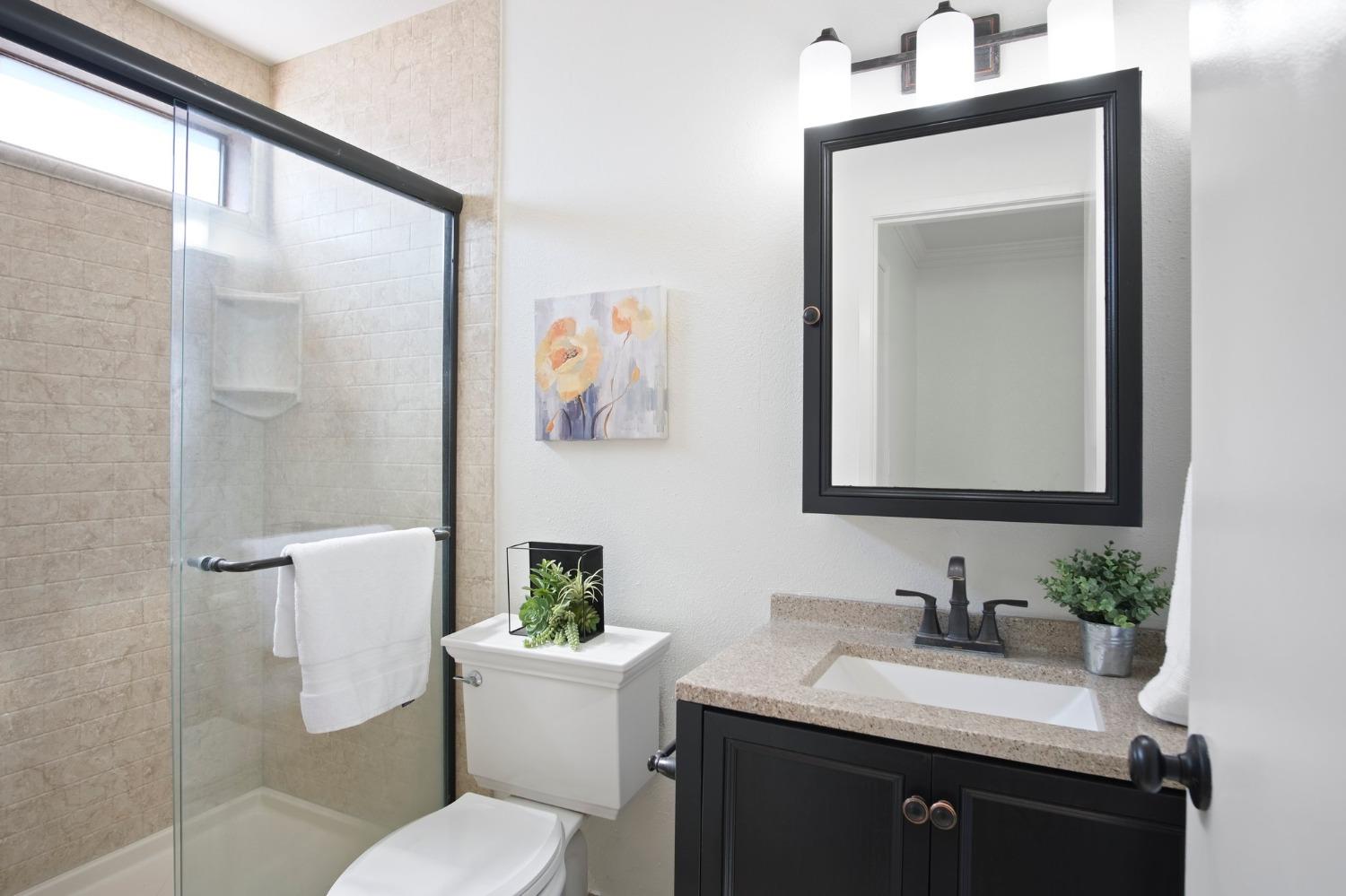 Detail Gallery Image 13 of 29 For 3080 Trinity Ct, Turlock,  CA 95382 - 3 Beds | 2 Baths