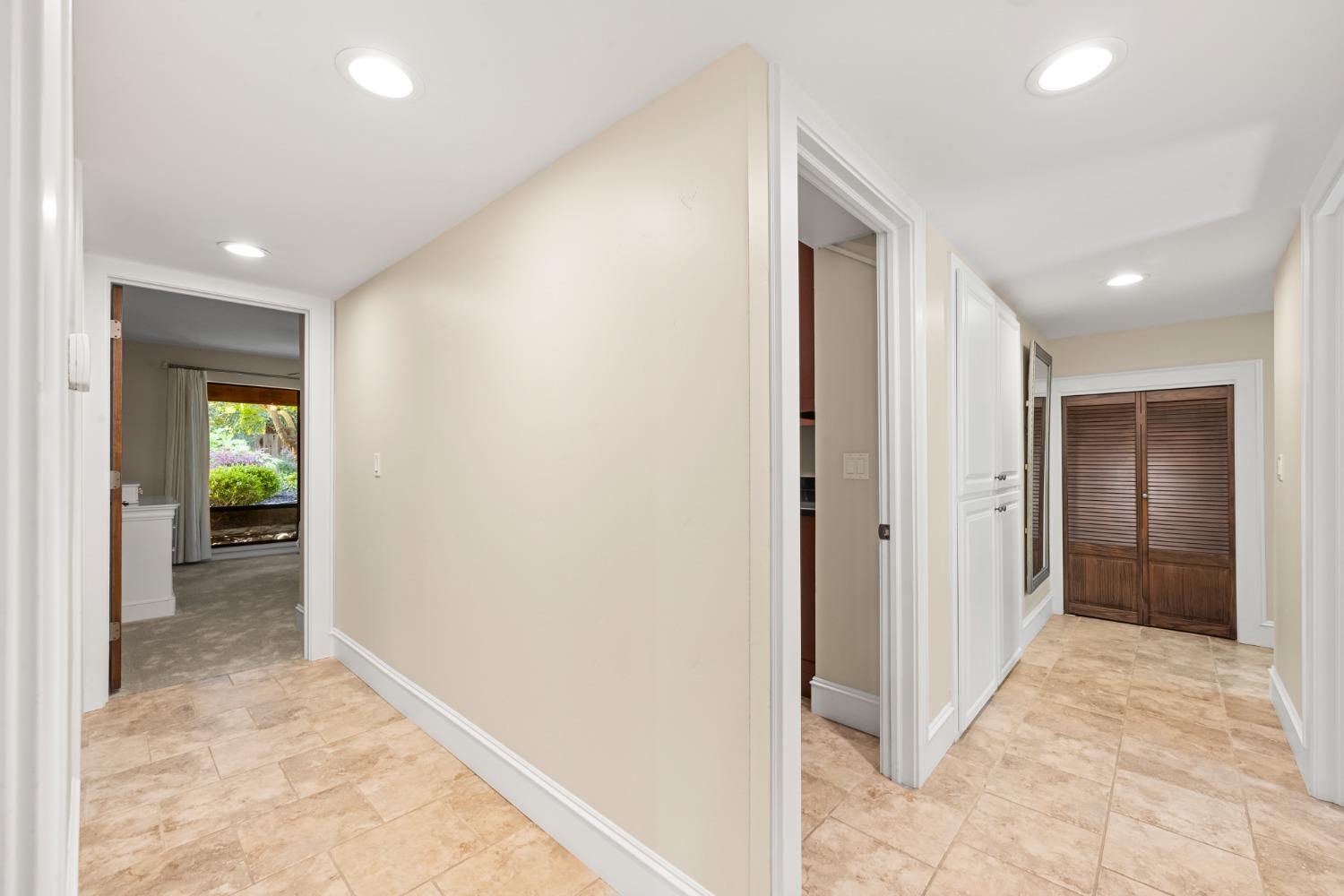 Detail Gallery Image 31 of 54 For 7792 Michael Ct, Granite Bay,  CA 95746 - 4 Beds | 2/1 Baths