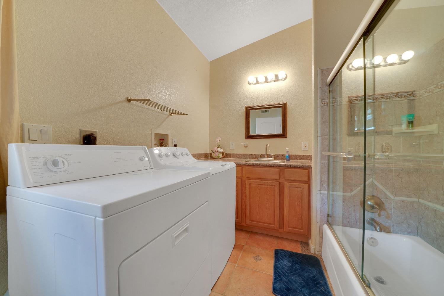 Detail Gallery Image 69 of 77 For 4916 Kiva Dr, Copperopolis,  CA 95228 - 4 Beds | 3/2 Baths