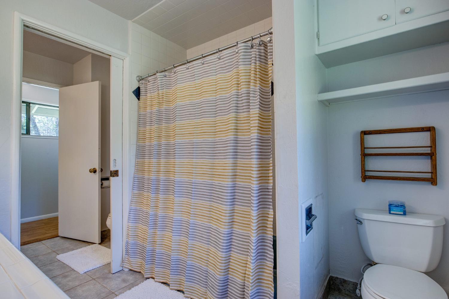 Detail Gallery Image 32 of 64 For 3033 Lazy Creek Ln, Fiddletown,  CA 95629 - 3 Beds | 1/1 Baths
