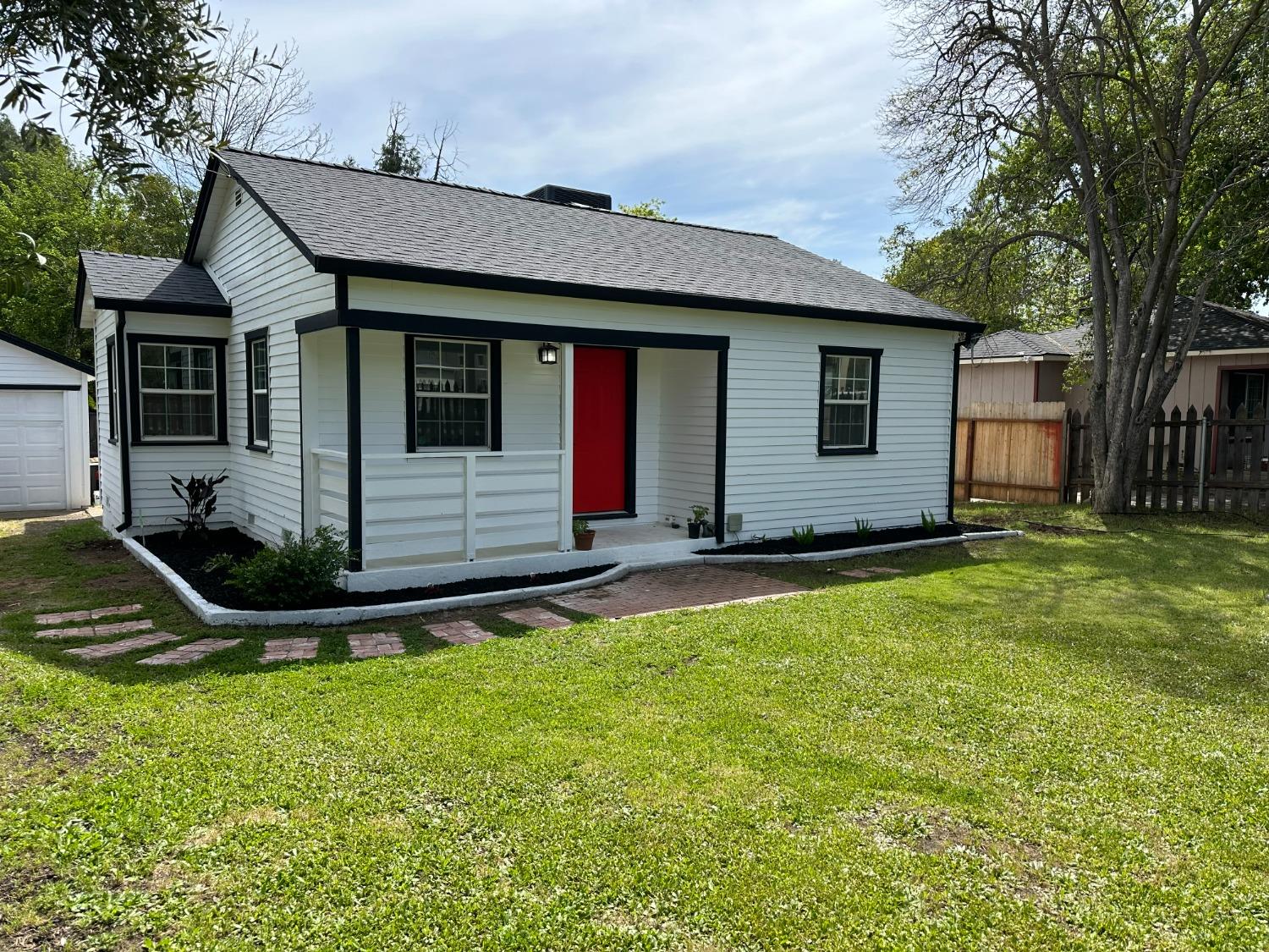 PERFECT 1st time home buyer opportunity. Completely remodeled bungalow ready for a new owner. Roof i