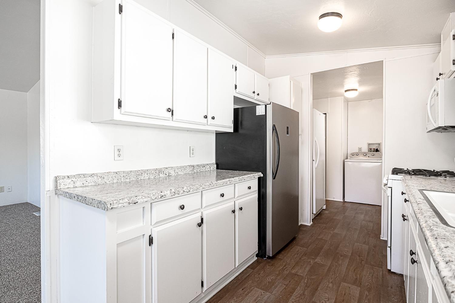 Detail Gallery Image 9 of 26 For 250 E Las Palmas Ave 64, Patterson,  CA 95363 - 2 Beds | 2 Baths