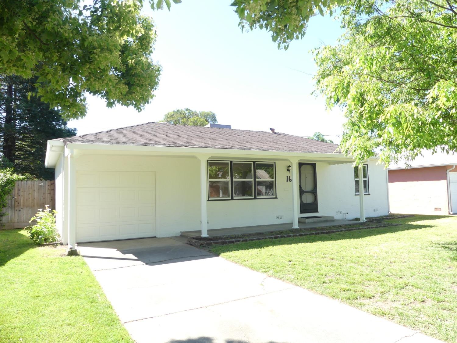 Photo of 16 W Barrymore St in Stockton, CA