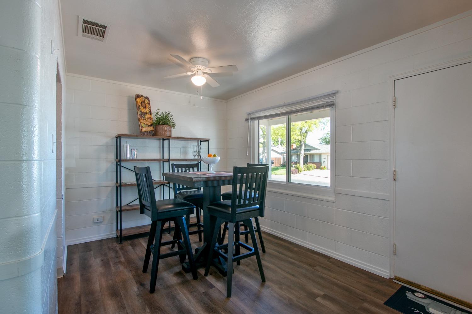 Detail Gallery Image 4 of 21 For 150 Price Way, Folsom,  CA 95630 - 3 Beds | 1 Baths