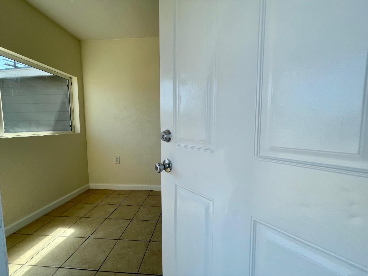 Detail Gallery Image 3 of 23 For 2174 Rassy Way, Sacramento,  CA 95821 - 1 Beds | 1 Baths