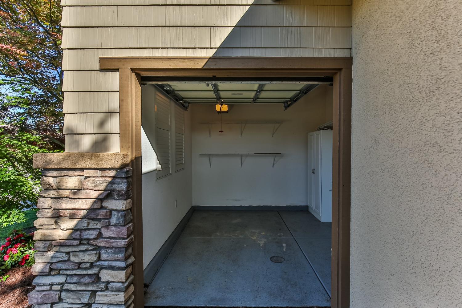 Detail Gallery Image 6 of 72 For 2301 Longspur Loop, Lincoln,  CA 95648 - 2 Beds | 2 Baths
