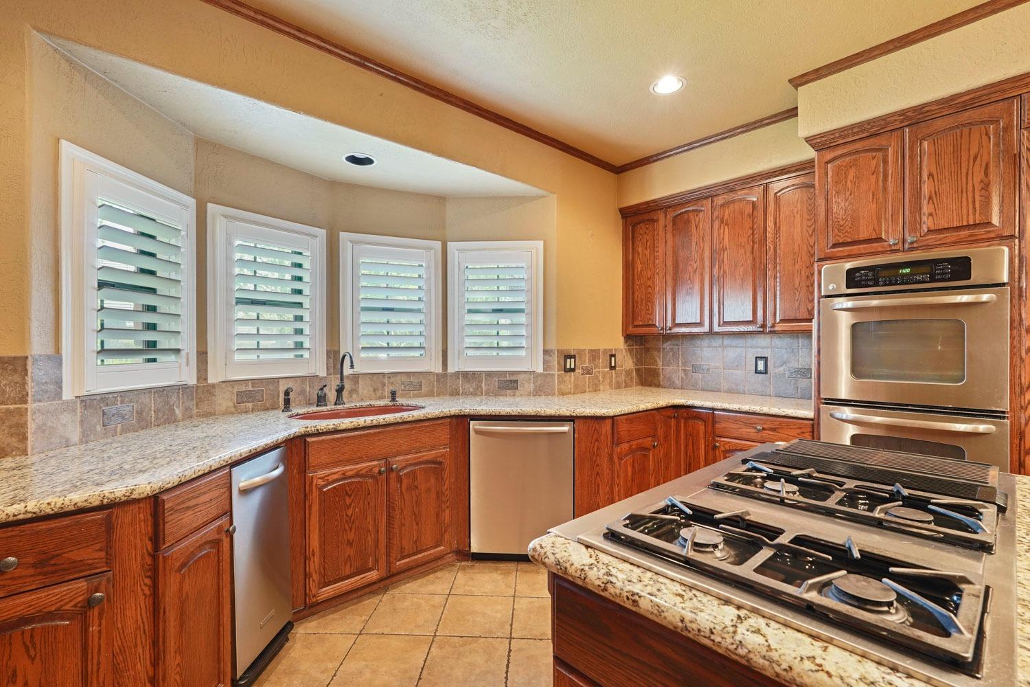 Detail Gallery Image 17 of 73 For 2410 Brittany Ct, Lodi,  CA 95242 - 4 Beds | 4/1 Baths