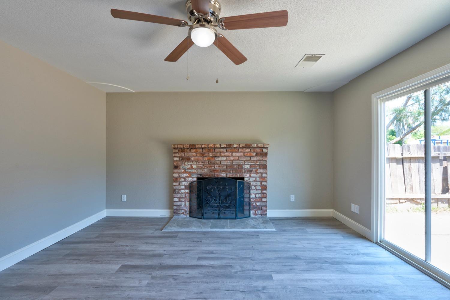 Detail Gallery Image 16 of 33 For 3012 Marie Ct, Merced,  CA 95340 - 4 Beds | 2 Baths