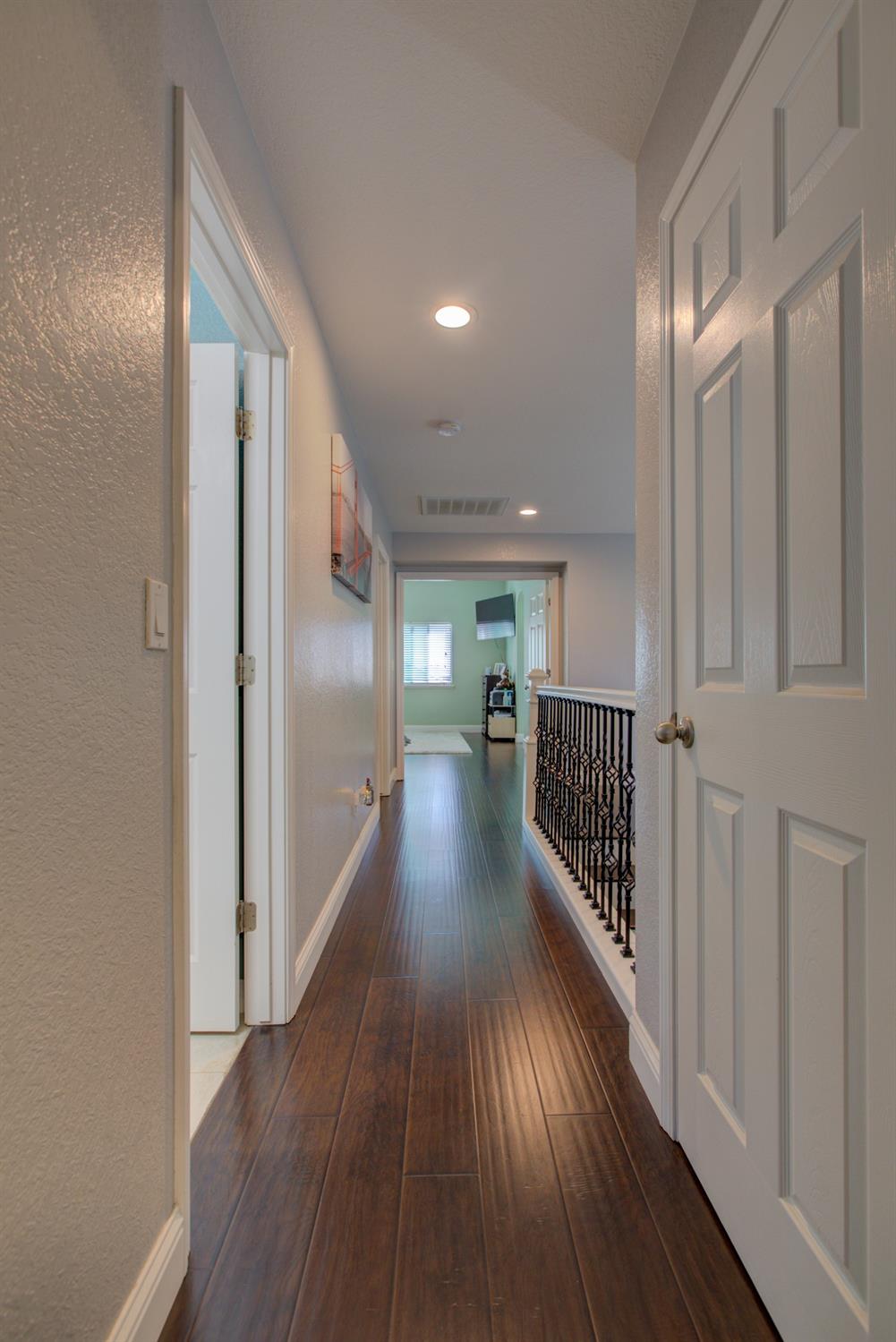 Detail Gallery Image 21 of 66 For 2228 Plumeria Pl, Manteca,  CA 95337 - 4 Beds | 2/1 Baths