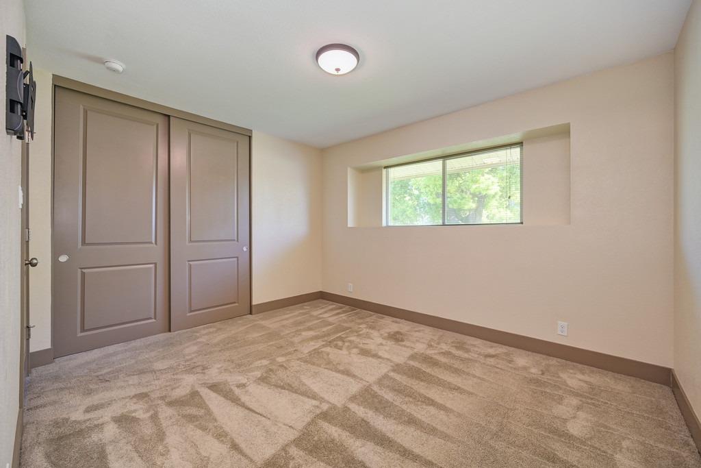 Detail Gallery Image 23 of 39 For 2532 Clearlake Way, Sacramento,  CA 95826 - 3 Beds | 2 Baths