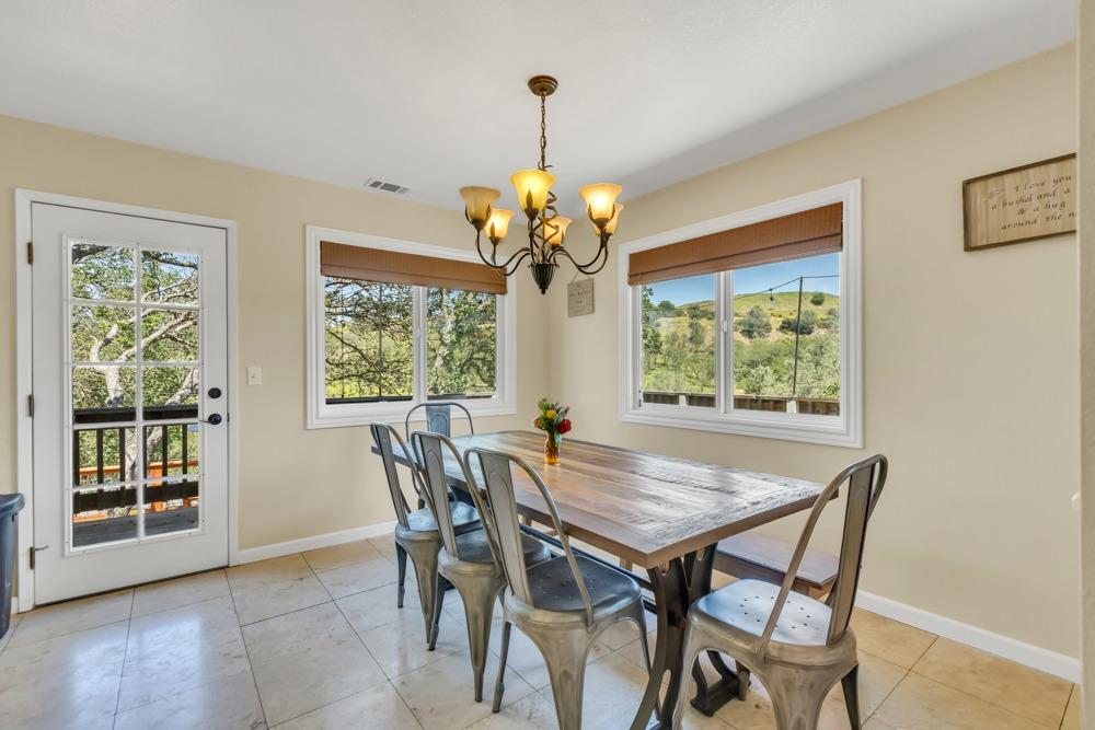 Detail Gallery Image 14 of 63 For 5939 Davidson Ct, Valley Springs,  CA 95252 - 3 Beds | 2 Baths