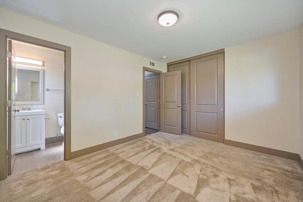 Detail Gallery Image 14 of 39 For 2532 Clearlake Way, Sacramento,  CA 95826 - 3 Beds | 2 Baths