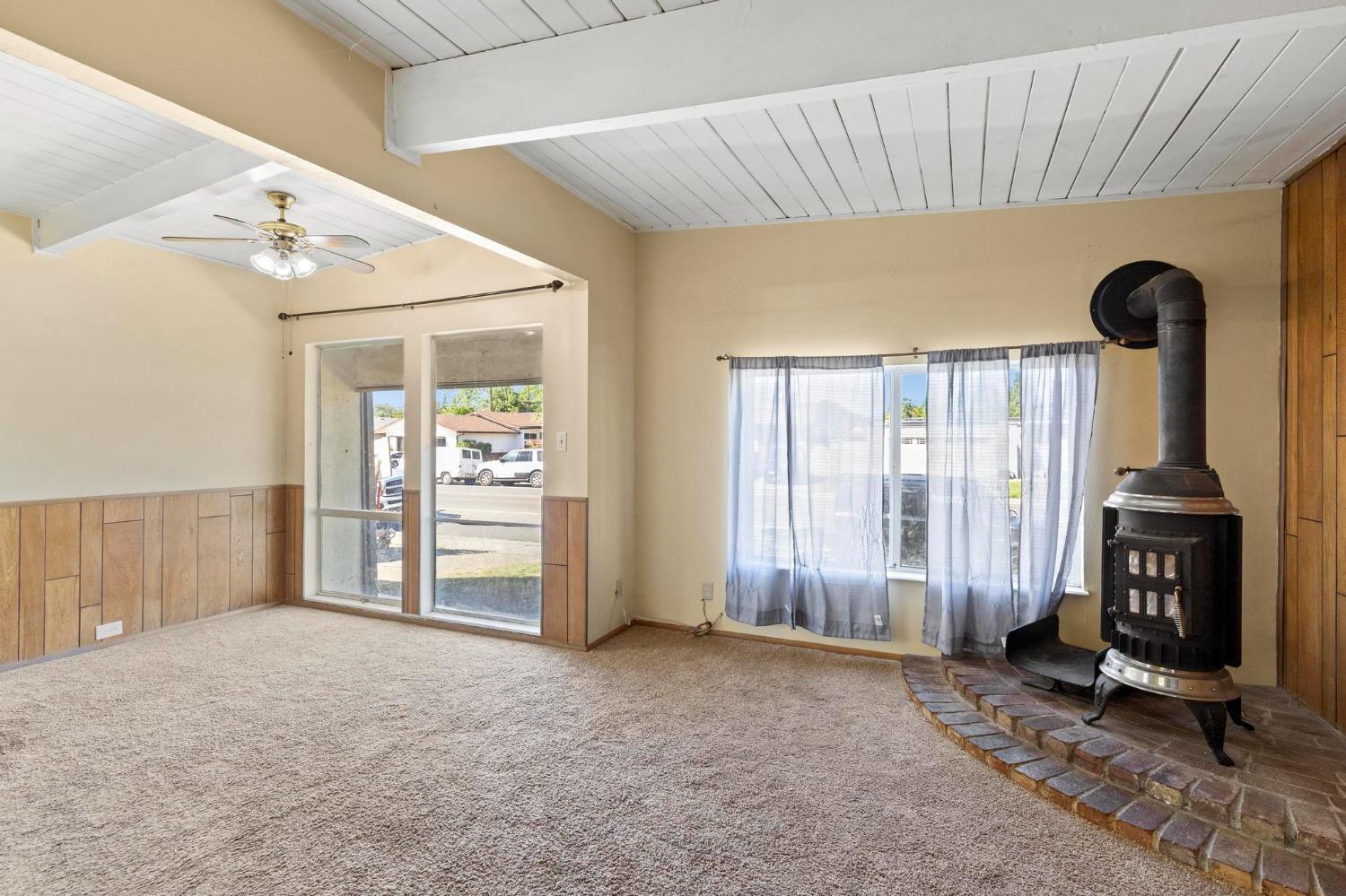 Detail Gallery Image 7 of 32 For 1461 Clark Ave, Yuba City,  CA 95991 - 4 Beds | 2 Baths