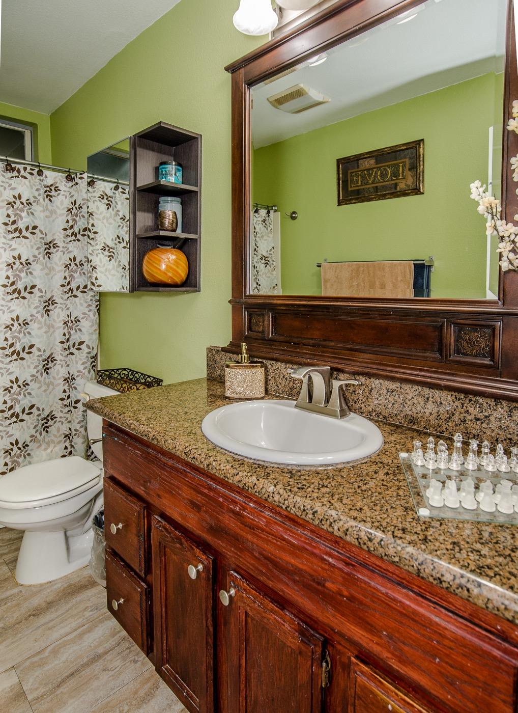 Detail Gallery Image 13 of 18 For 641 Denise Dr, Woodland,  CA 95776 - 3 Beds | 2 Baths