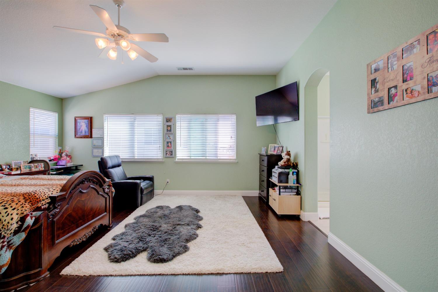 Detail Gallery Image 32 of 66 For 2228 Plumeria Pl, Manteca,  CA 95337 - 4 Beds | 2/1 Baths