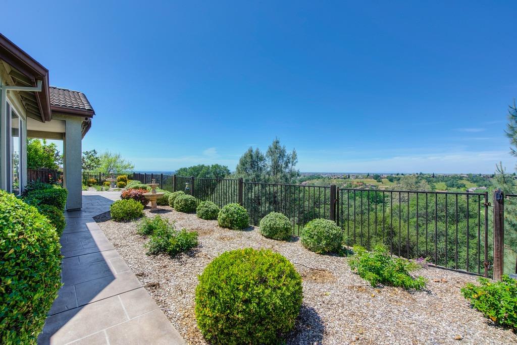 Detail Gallery Image 59 of 88 For 4104 Coldwater Dr, Rocklin,  CA 95765 - 2 Beds | 2/1 Baths