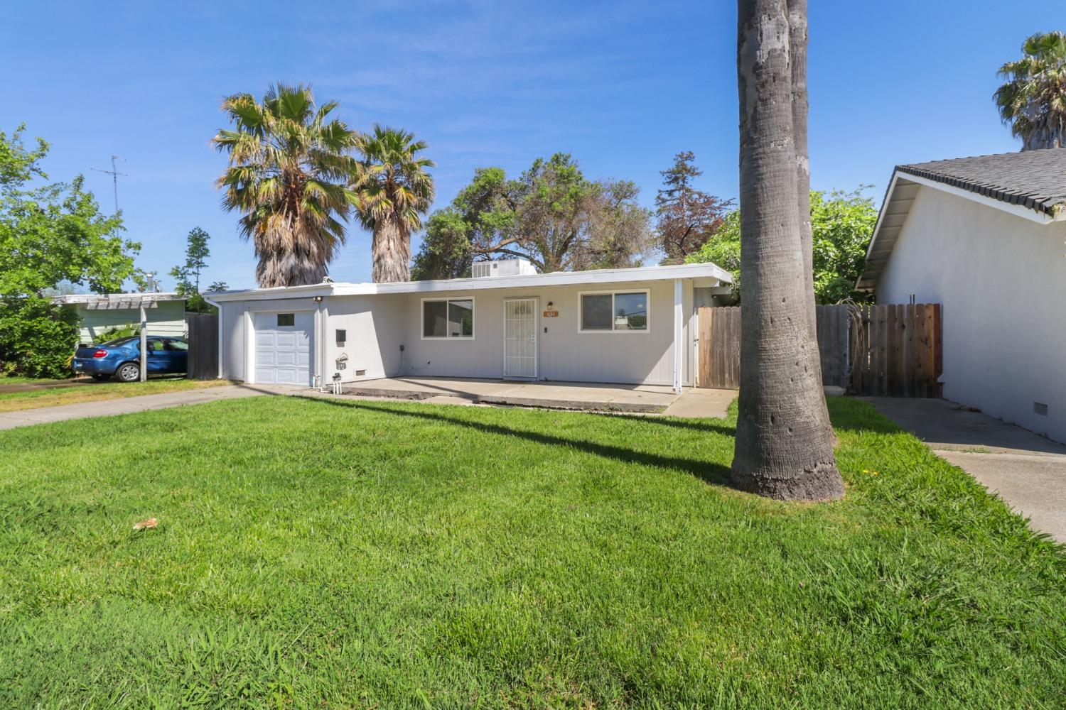 Detail Gallery Image 3 of 30 For 1036 Fremont Blvd, West Sacramento,  CA 95605 - 3 Beds | 1 Baths