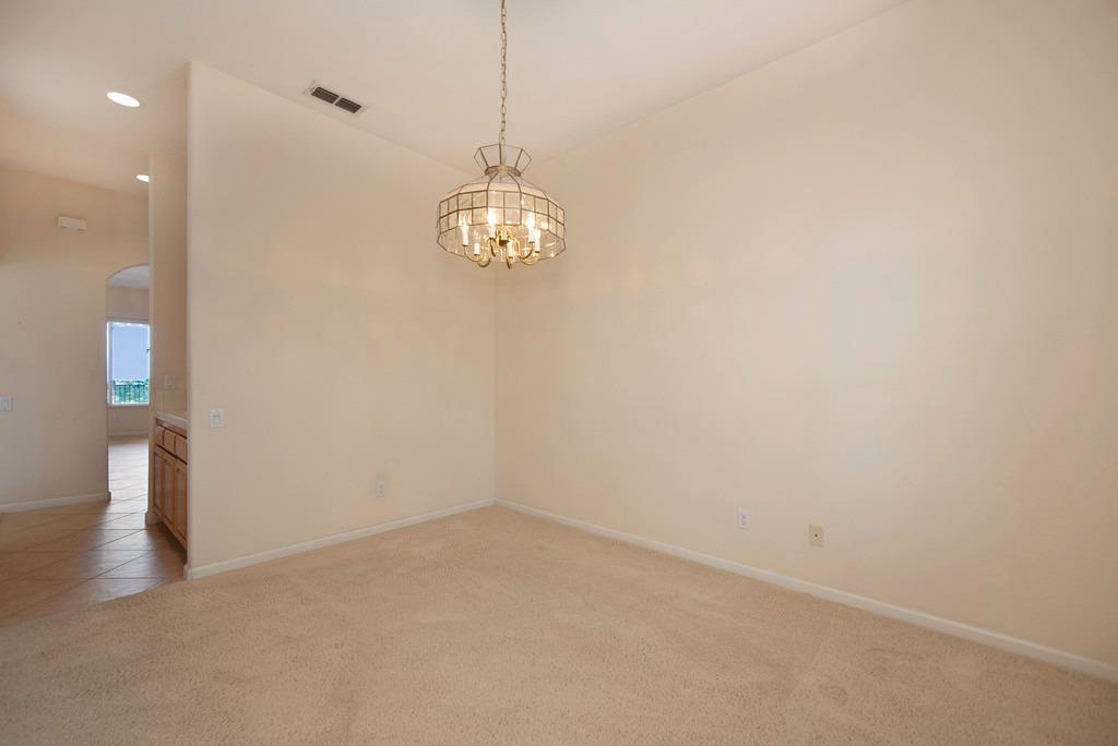 Detail Gallery Image 13 of 88 For 4104 Coldwater Dr, Rocklin,  CA 95765 - 2 Beds | 2/1 Baths
