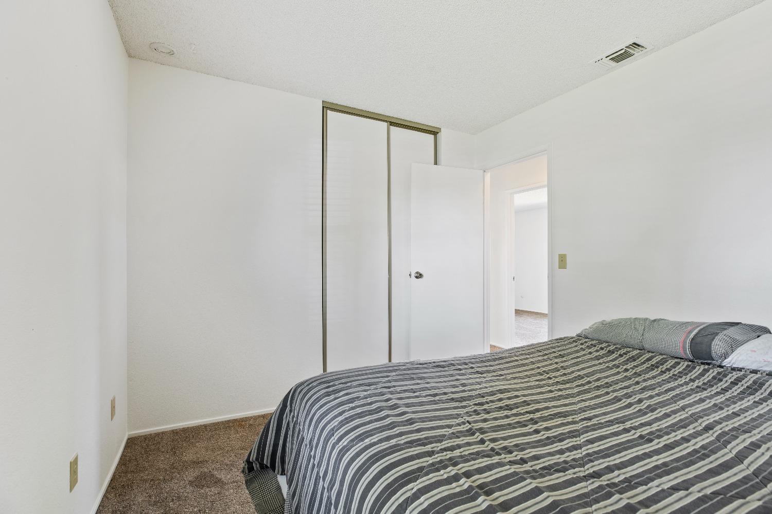 Detail Gallery Image 21 of 29 For 1055 Sultana Dr, Tracy,  CA 95376 - 3 Beds | 1 Baths
